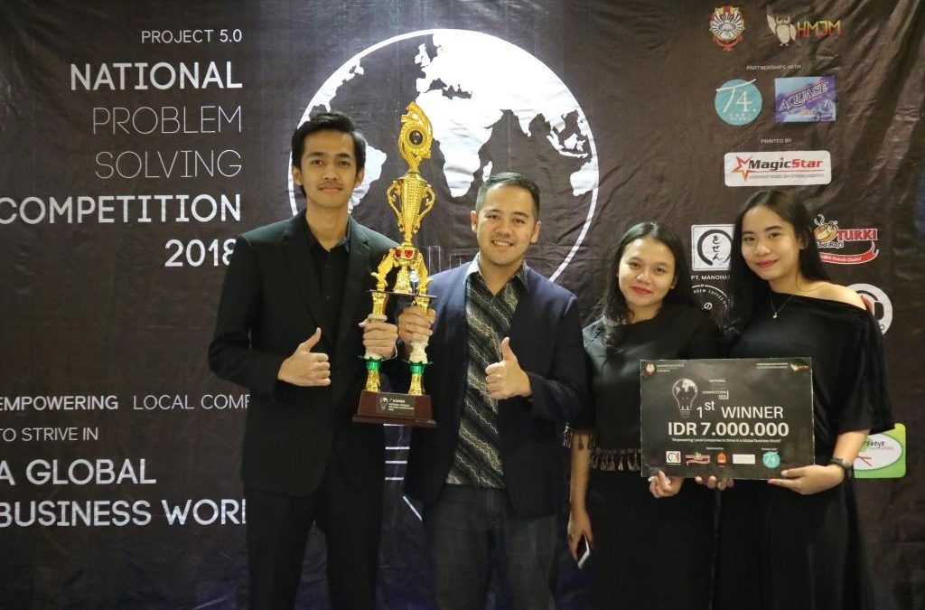 MAHASISWA MANAJEMEN UNPAR MEMBAWA GELAR JUARA 1  DI NATIONAL PROBLEM SOLVING COMPETITION 2018.